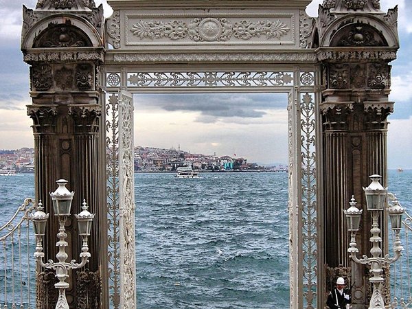 Две грани Стамбула: Долмабахче и Кузгунджук - фото 3
