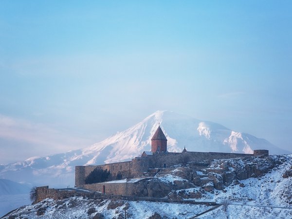 Два древних армянских монастыря, пещера Арени и виды на Арарат! - фото 1