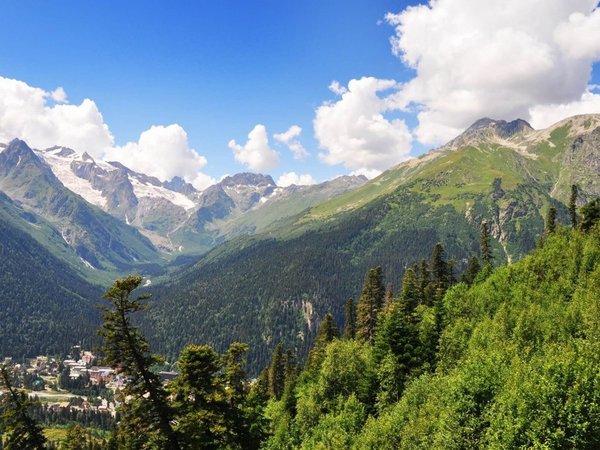 Прогулки по Домбаю: треккинги налегке к ущельям, горам и озёрам - фото 2
