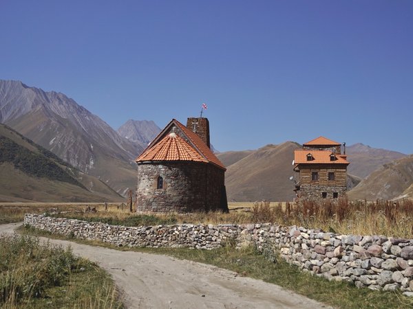 Покинутые башни ущелья Трусо - фото 2