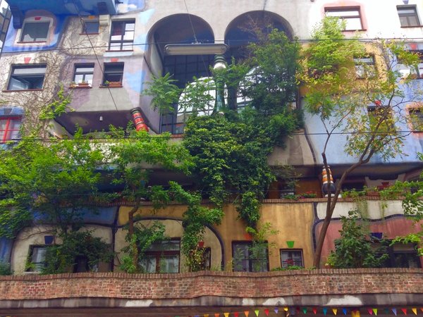 Авангард или китч? Вена Фриденсрайха Хундертвассера - фото 4