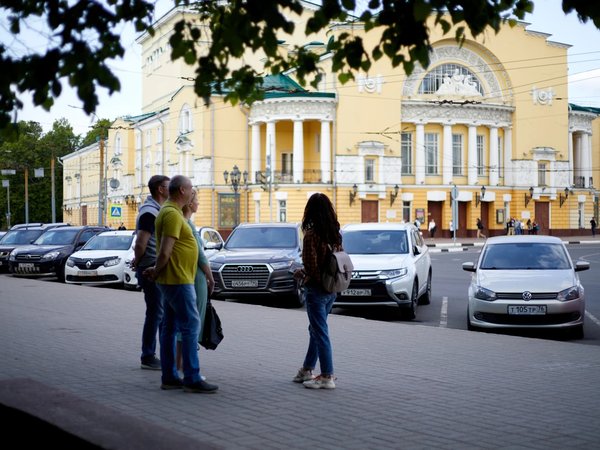 Исторический центр Ярославля: групповая фотопрогулка в предзакатный час - фото 2