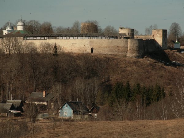 Древняя Русь без тоски: Изборск - фото 2