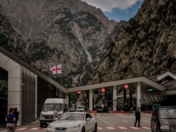Индивидуальный трансфер «Владикавказ (аэропорт) — Тбилиси» - фото 4