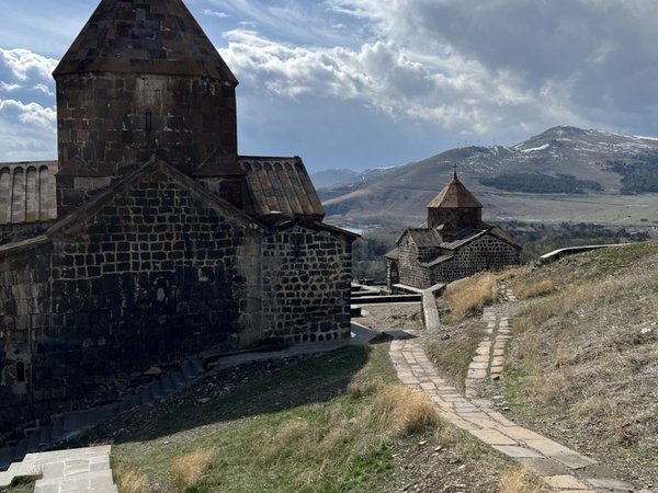 Жемчужины Севана: Севанаванк, Норатус, Айраванк - фото 2