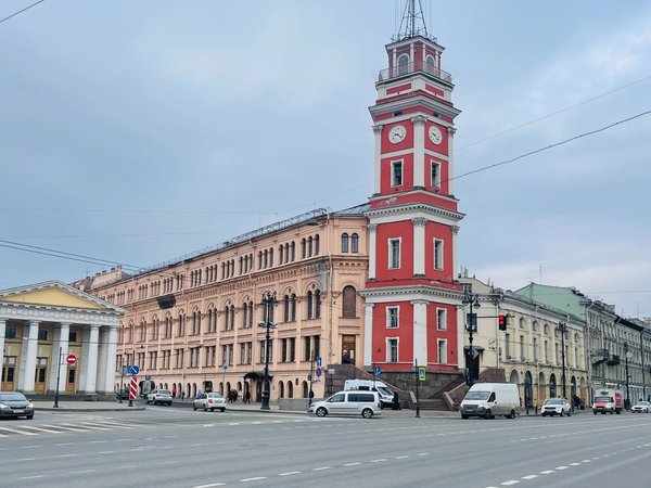 Трансфер из аэропорта или вокзала с обзорной экскурсией по Петербургу - фото 4