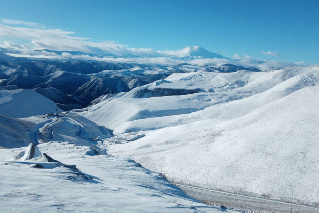 Фото - экскурсия: Тур к Эльбрусу с посещением озера Гижгит, Поляны Нарзанов и Тырныауза