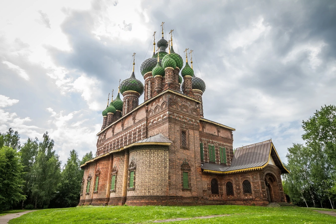 Монастыри и храмы земли Ярославской