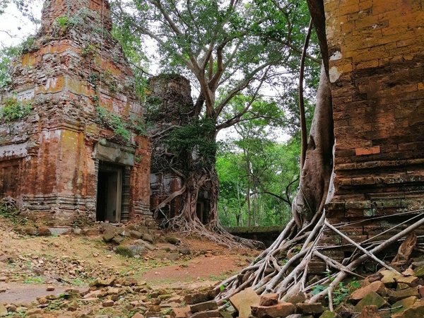 Дальние храмы: Бенг Мелеа и храмовый комплекс Кох Кер - фото 4