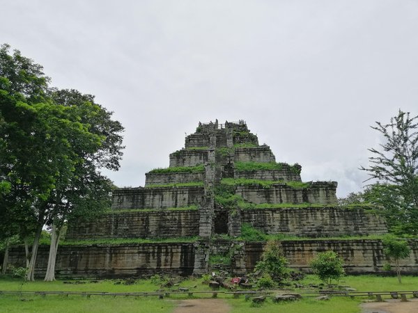Дальние храмы: Бенг Мелеа и храмовый комплекс Кох Кер - фото 1