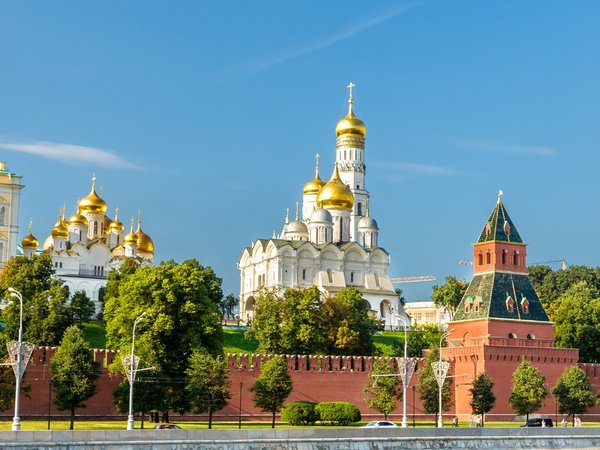 Семейная прогулка по Московскому Кремлю с иммерсивным аудиогидом