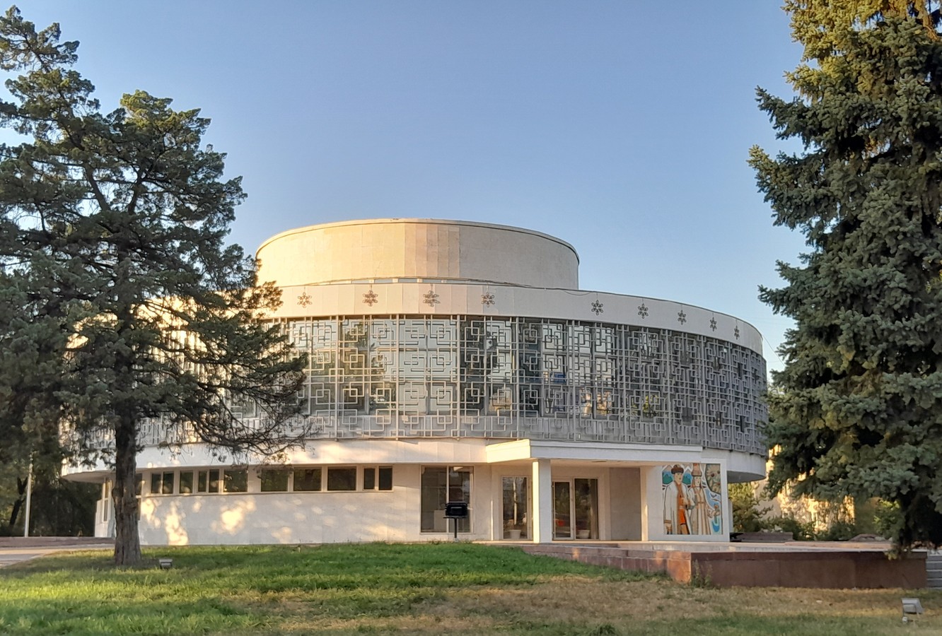 Алматы: прогулка сквозь эпохи