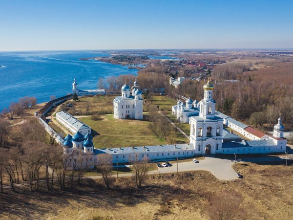 Хутынский и Юрьев монастыри — древние святыни Великого Новгорода (на вашем авто) - фото 4