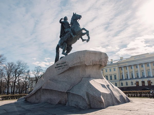Обзорная экскурсия по Петербургу на минивэне - фото 3