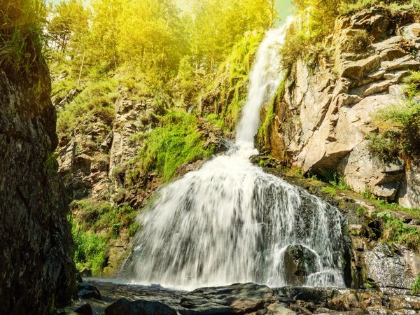Манжерок: трансфер из аэропорта и Камышлинский водопад - фото 1