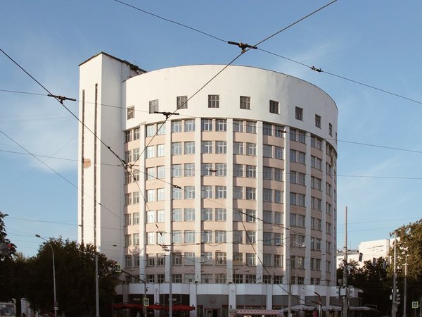Мобильная квест-экскурсия по конструктивизму Екатеринбурга