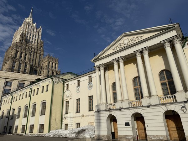 ЗаАрбатье и Пречистенка: купцы, промышленники, поэты — их особняки и истории