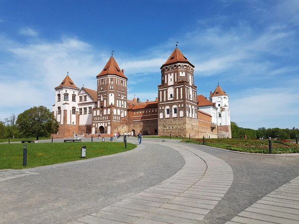 Из Минска — в старинные замки Мир и Несвиж! - фото 4