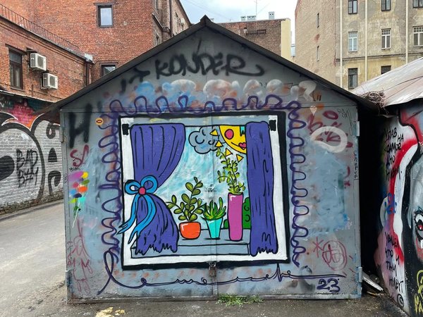 Стрит-арт в Петербурге: от граффити до скульптур - фото 2