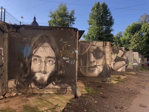 Стрит-арт в Петербурге: от граффити до скульптур - фото 4