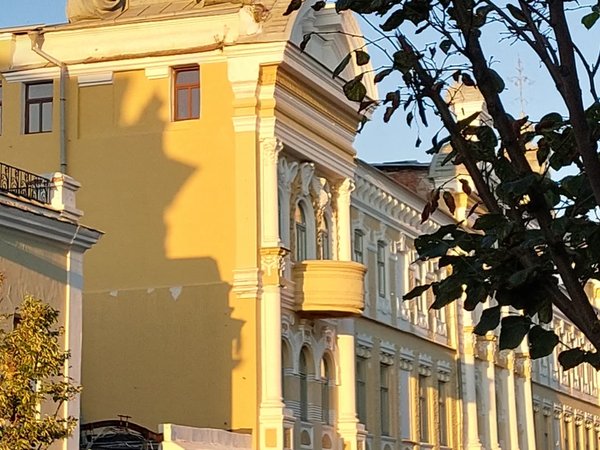 Красивые истории Кремлёвской улицы - фото 3