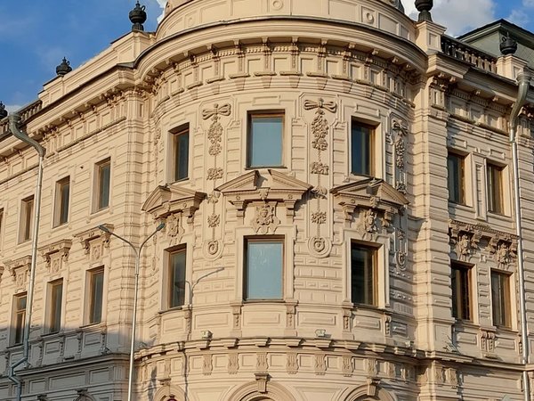 Красивые истории Кремлёвской улицы - фото 2