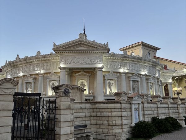 Старый парк в Кабардинке и Геленджик — путешествие из Анапы - фото 3