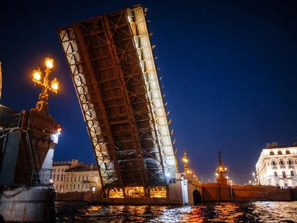 Каналы и разводные мосты — индивидуальная прогулка - фото 1