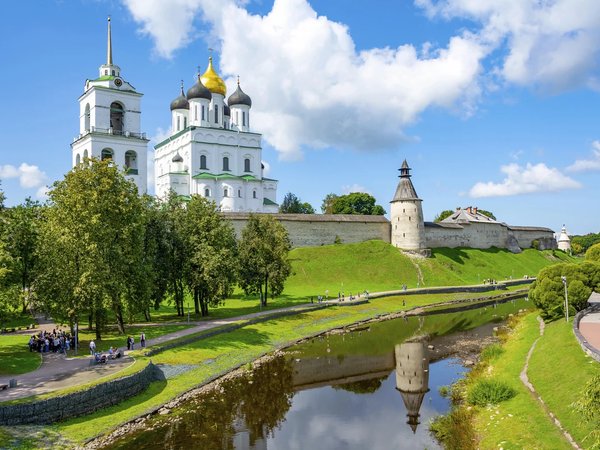 Псков, Изборск, Печоры: три ключа к русской истории (на вашем авто) - фото 3