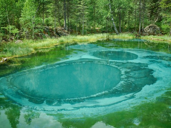 Магическая природа Алтая: горы, загадочные озёра и инопланетные пейзажи - фото 3