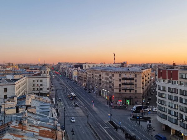 Дворы, парадные и крыша — дух истинного Петербурга - фото 3