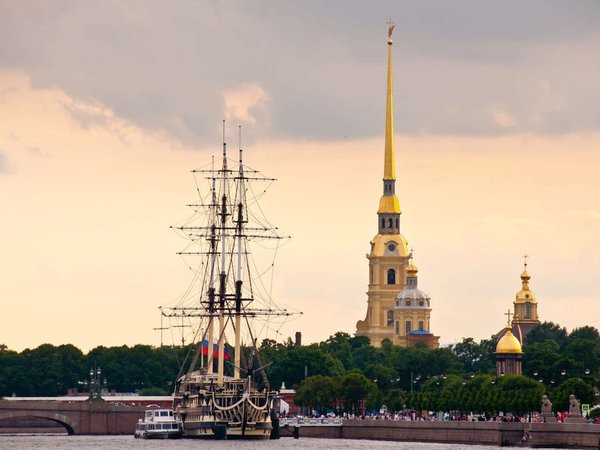 Петропавловская крепость: тюрьма, подземный ход и усыпальница царей - фото 3