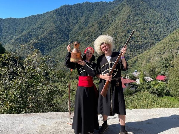 Индивидуально, душевно, живописно: джип-тур от Тбилиси до Казбеги только для вас - фото 2