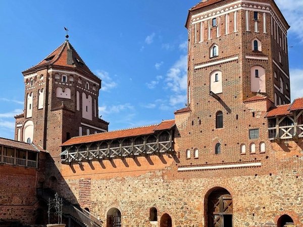 Средневековая Беларусь: экскурсия в замки Мира и Несвижа - фото 4