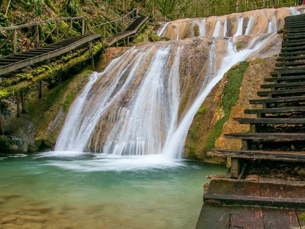 33 водопада и кавказское застолье - фото 4