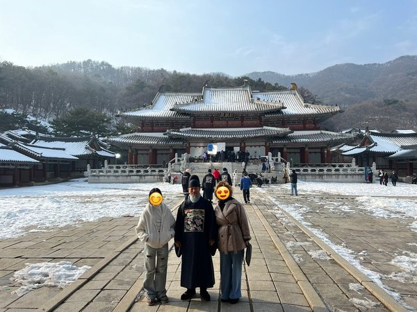 Киностудия, где снимали известные дорамы, и фотогеничная улочка с кафе - фото 4