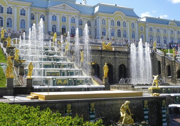 В Петергоф к фонтанам и паркам на автомобиле с профессиональным гидом