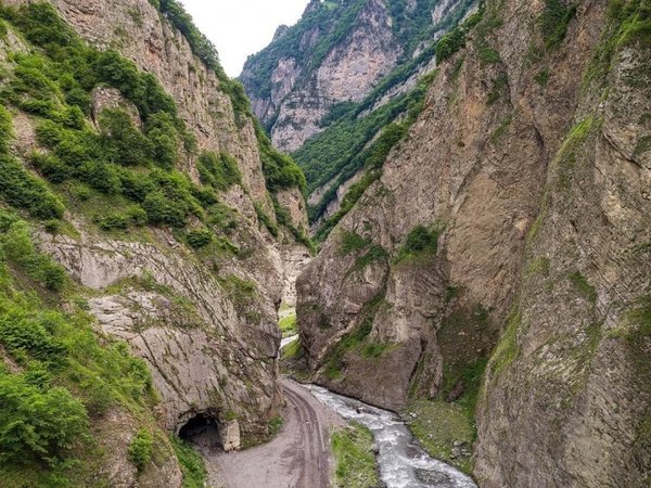 Ущелья Северной Осетии и Город мёртвых — из МинВод в мини-группе