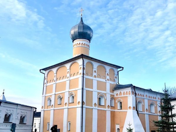 Окрестности Великого Новгорода: Юрьев монастырь и музей «Витославлицы» - фото 2