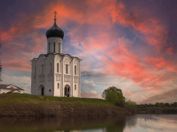 На внедорожнике во Владимир и Суздаль вместе с историком: индивидуальная поездка