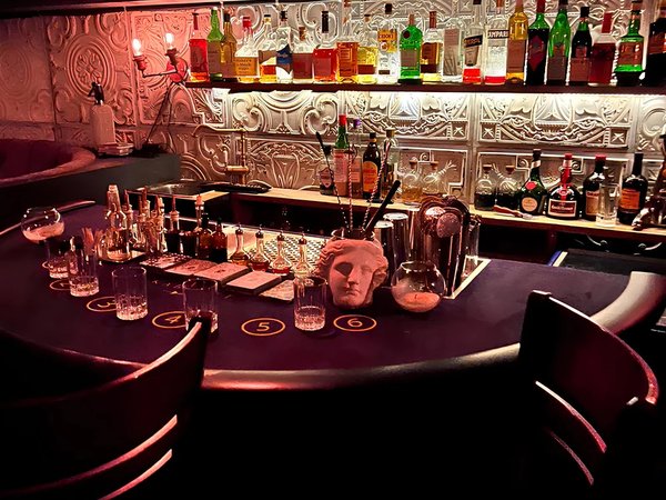 Поход по барам Петербурга: классическим и необычным - фото 2