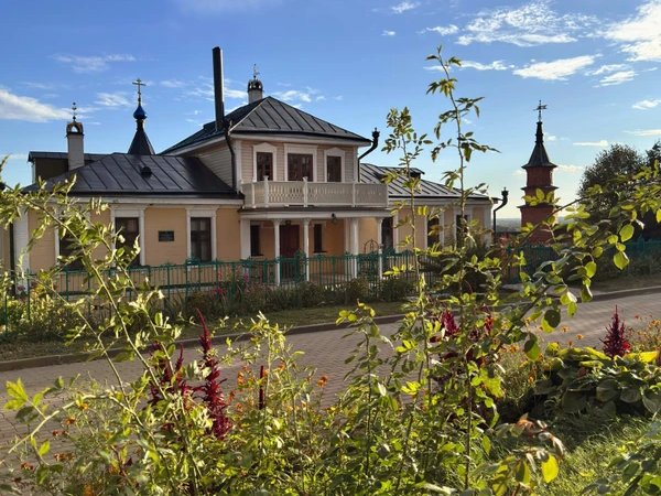 Трансфер из Рязани в музей Есенина, село Пощупово и Иоанно-Богословский монастырь