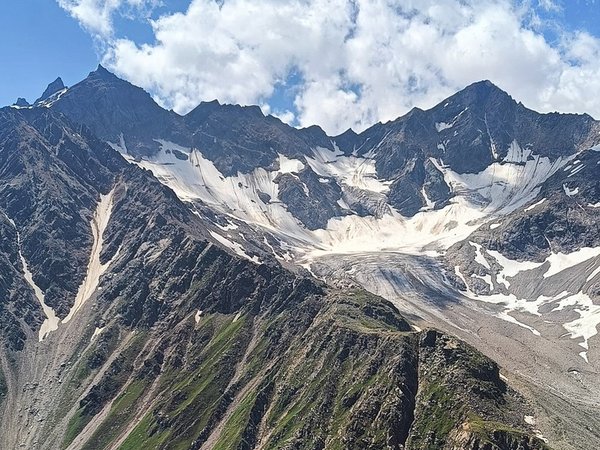 Нетипичный Эльбрус из Минвод: водопады, дикие ущелья и снежные хребты - фото 1