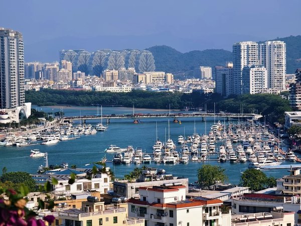 Санья за 3 часа: от парка Лухуэйтоу до самого колоритного рынка города - фото 1