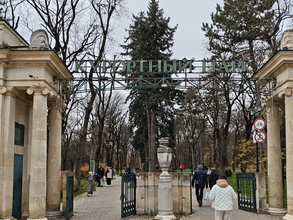 Трансфер с экскурсией из аэропорта Минеральных Вод в Ессентуки/Кисловодск - фото 3