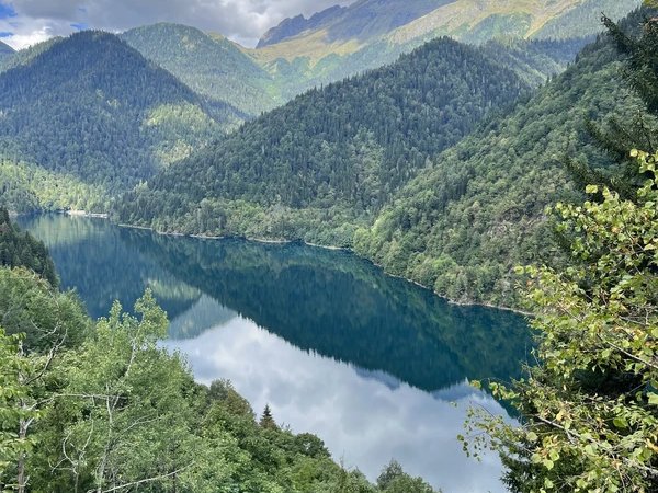 Гагра и озеро Рица — первое знакомство с Абхазией