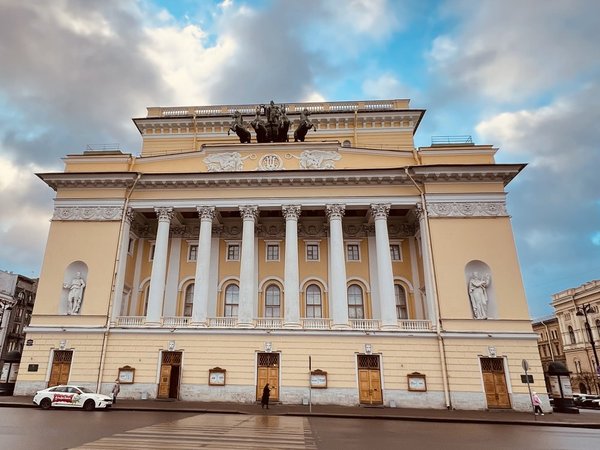 Всемогущий Невский проспект - фото 2