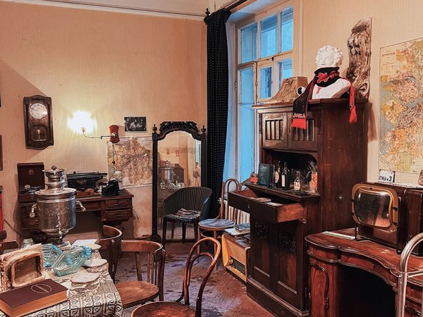 Парадные старого Петербурга + квартира Довлатова - фото 1