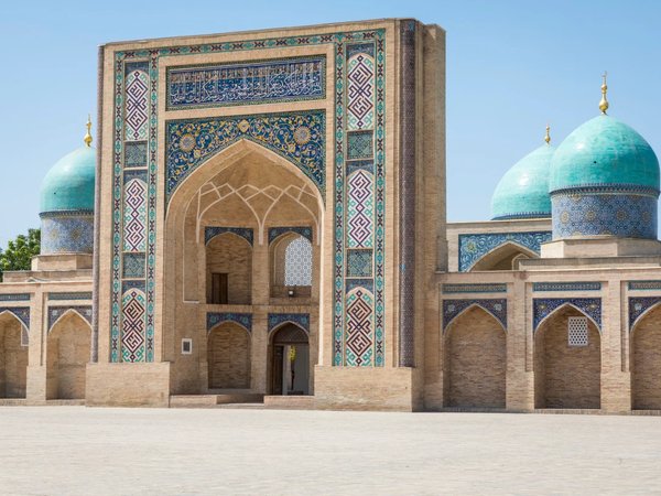 «Красавец Ташкент»: авто-пешеходная экскурсия - фото 2
