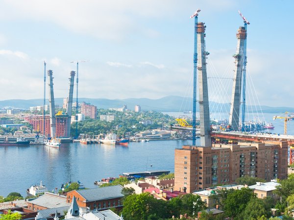 Владивосток — не благодаря, а вопреки: экскурсия в мини-группе